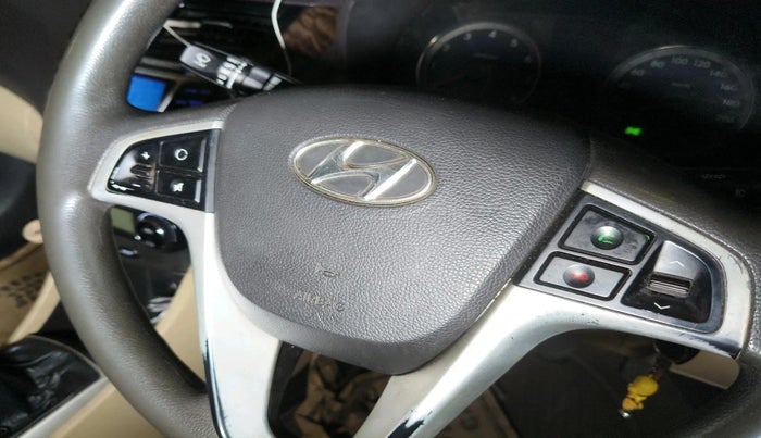 2011 Hyundai Verna FLUIDIC 1.6 VTVT EX, Petrol, Manual, 1,70,510 km, interior