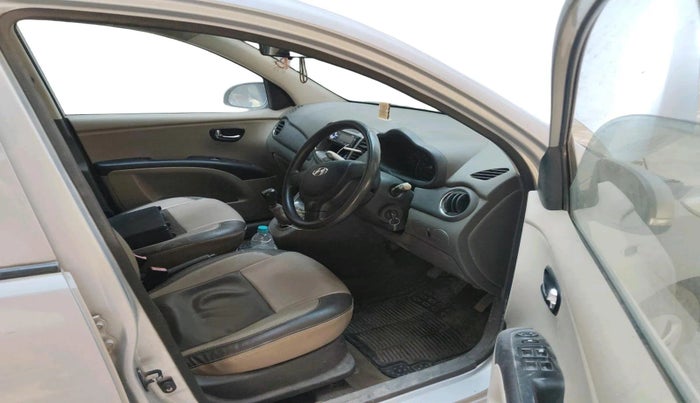 2011 Hyundai i10 MAGNA 1.2, Petrol, Manual, 40,358 km, interior