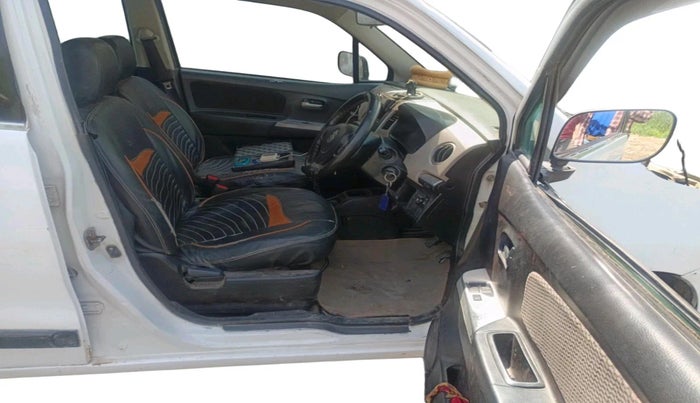 2013 Maruti Wagon R 1.0 LXI, CNG, Manual, 1,01,895 km, interior