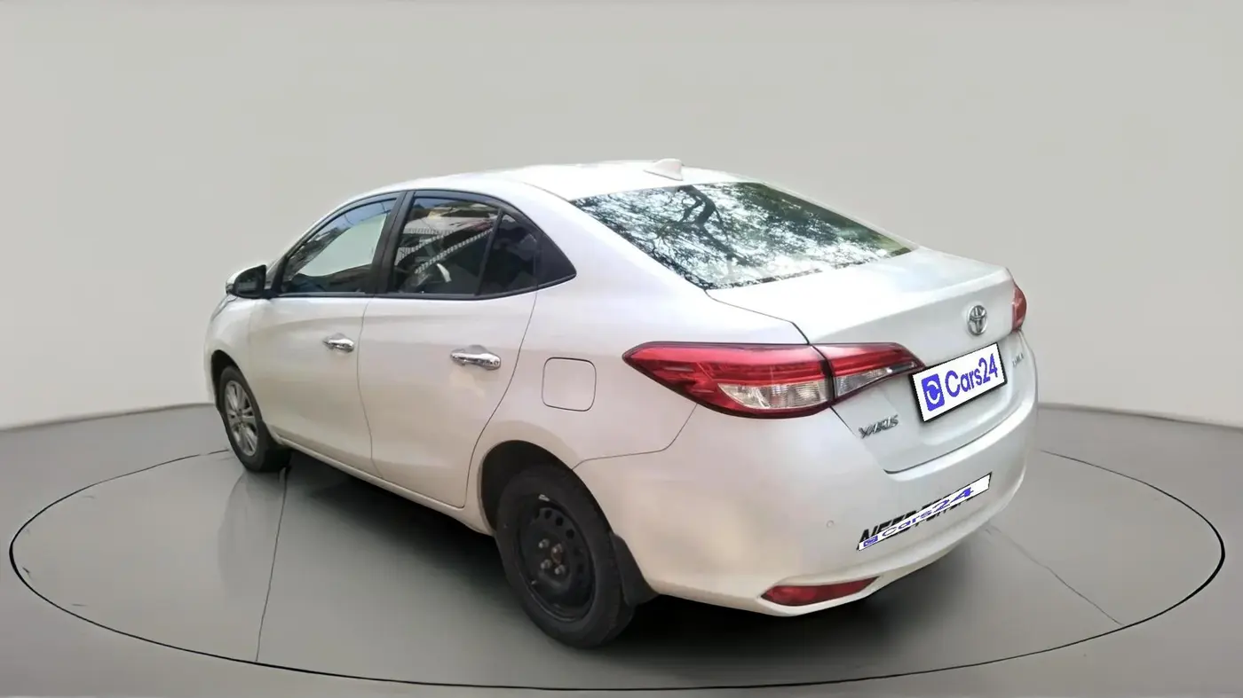 2018 Toyota YARIS VX CVT, Petrol, Automatic, 60,070 km, exterior