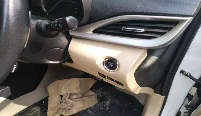 2018 Toyota YARIS VX CVT, Petrol, Automatic, 60,070 km, interior