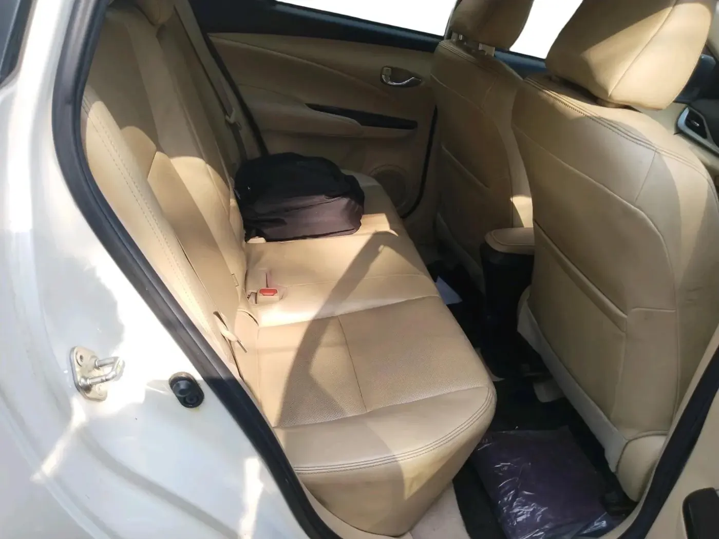 2018 Toyota YARIS VX CVT, Petrol, Automatic, 60,070 km, interior