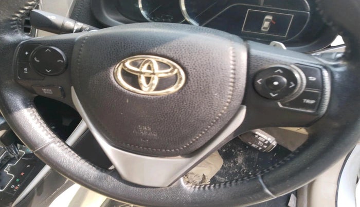 2018 Toyota YARIS VX CVT, Petrol, Automatic, 60,070 km, interior
