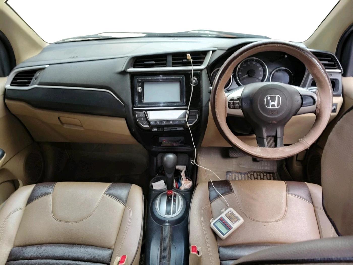 2017 Honda Amaze 1.2L I-VTEC VX AT, Petrol, Automatic, 59,505 km, interior