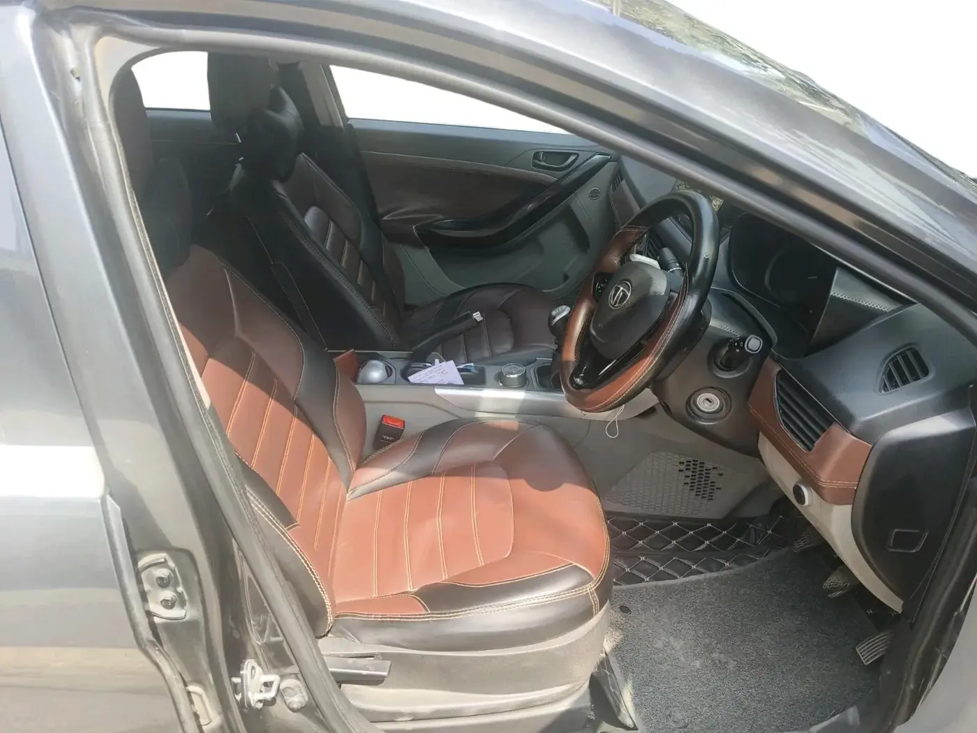 2019 Tata NEXON XM PETROL, CNG, Manual, 55,240 km, interior