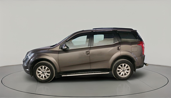 2017 Mahindra XUV500 W10 1.99, Diesel, Manual, 59,245 km, exterior