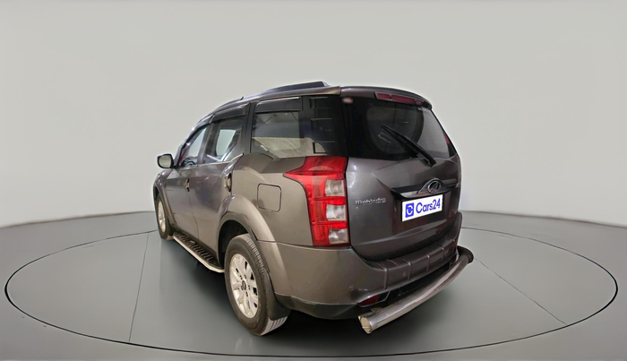 2017 Mahindra XUV500 W10 1.99, Diesel, Manual, 59,245 km, exterior