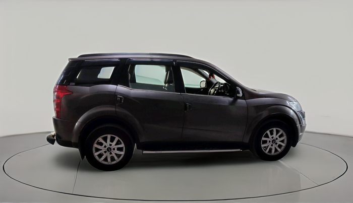 2017 Mahindra XUV500 W10 1.99, Diesel, Manual, 59,245 km, exterior