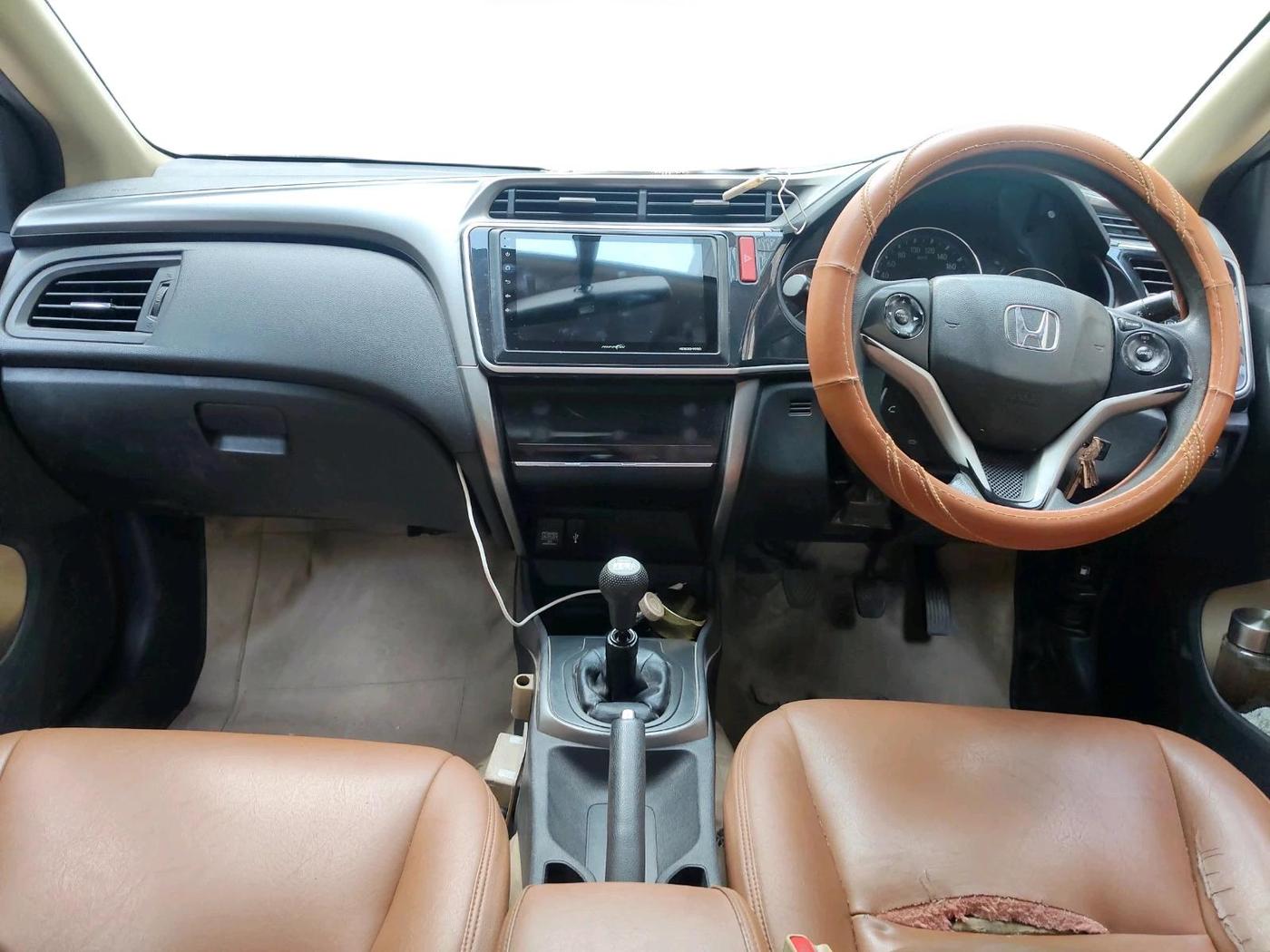 2015 Honda City 1.5L I-VTEC SV, Petrol, Manual, 1,27,685 km, interior