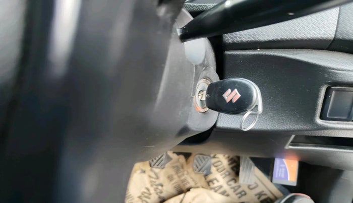 2022 Maruti Vitara Brezza LXI, Petrol, Manual, 67,643 km, interior