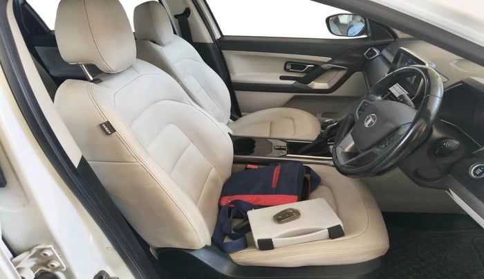 2022 Tata Safari XZA, Diesel, Automatic, 32,379 km, interior