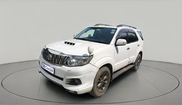 2016 Toyota Fortuner 3.0 4X2 AT, Diesel, Automatic, 2,01,206 km, exterior