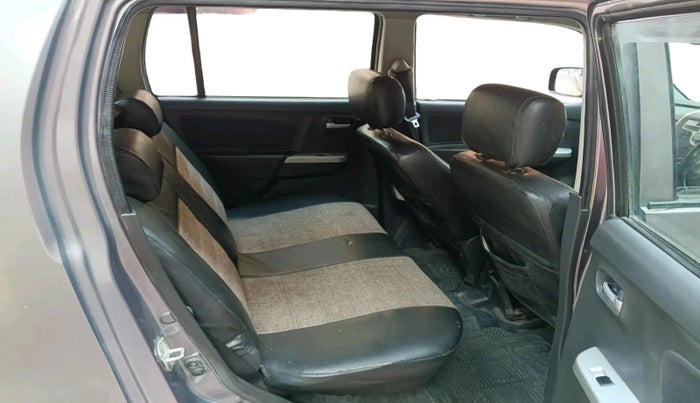 2011 Maruti Wagon R 1.0 VXI, Petrol, Manual, 61,690 km, interior