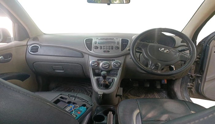 2012 Hyundai i10 SPORTZ 1.2, CNG, Manual, 1,45,615 km, interior