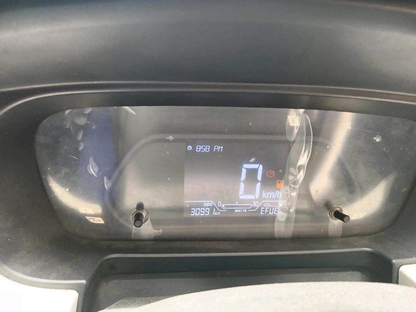 2024 Tata PUNCH PURE MT CNG, CNG, Manual, 30,991 km, interior