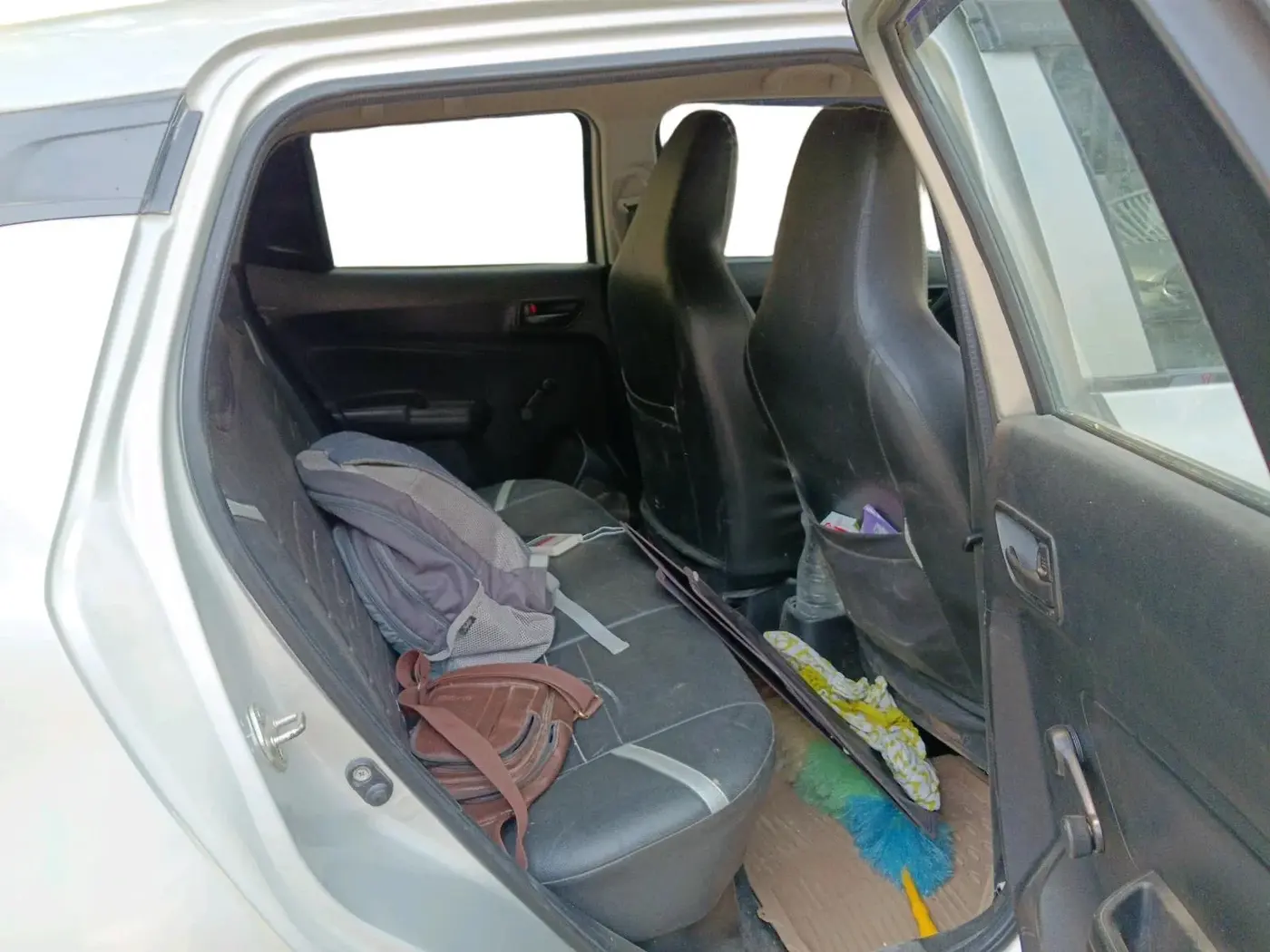 2019 Maruti Swift LXI, CNG, Manual, 62,756 km, interior