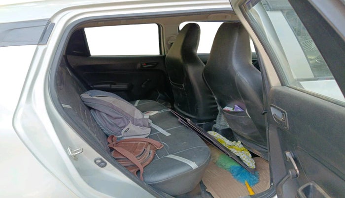 2019 Maruti Swift LXI, CNG, Manual, 62,756 km, interior