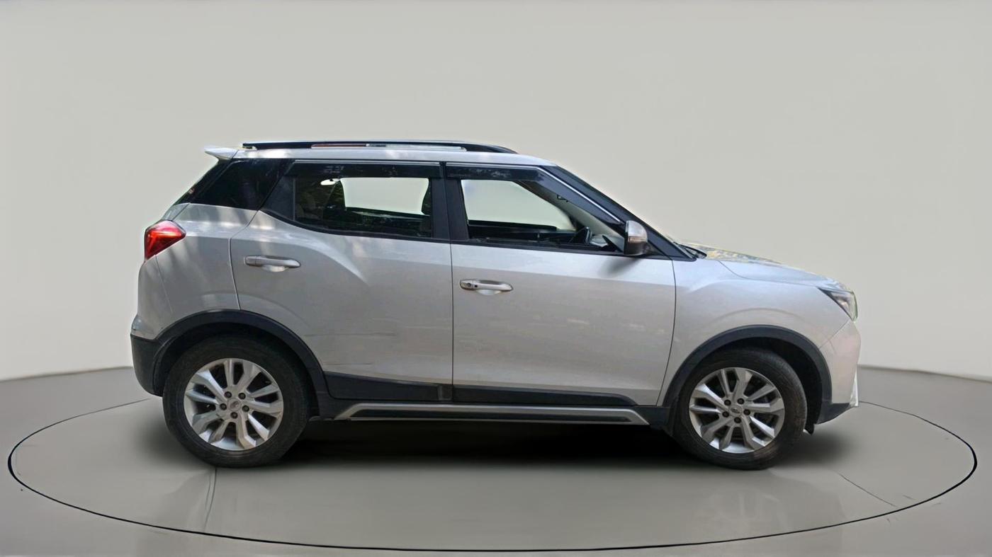2019 Mahindra XUV300 W8 1.2 PETROL, Petrol, Manual, 1,07,253 km, exterior