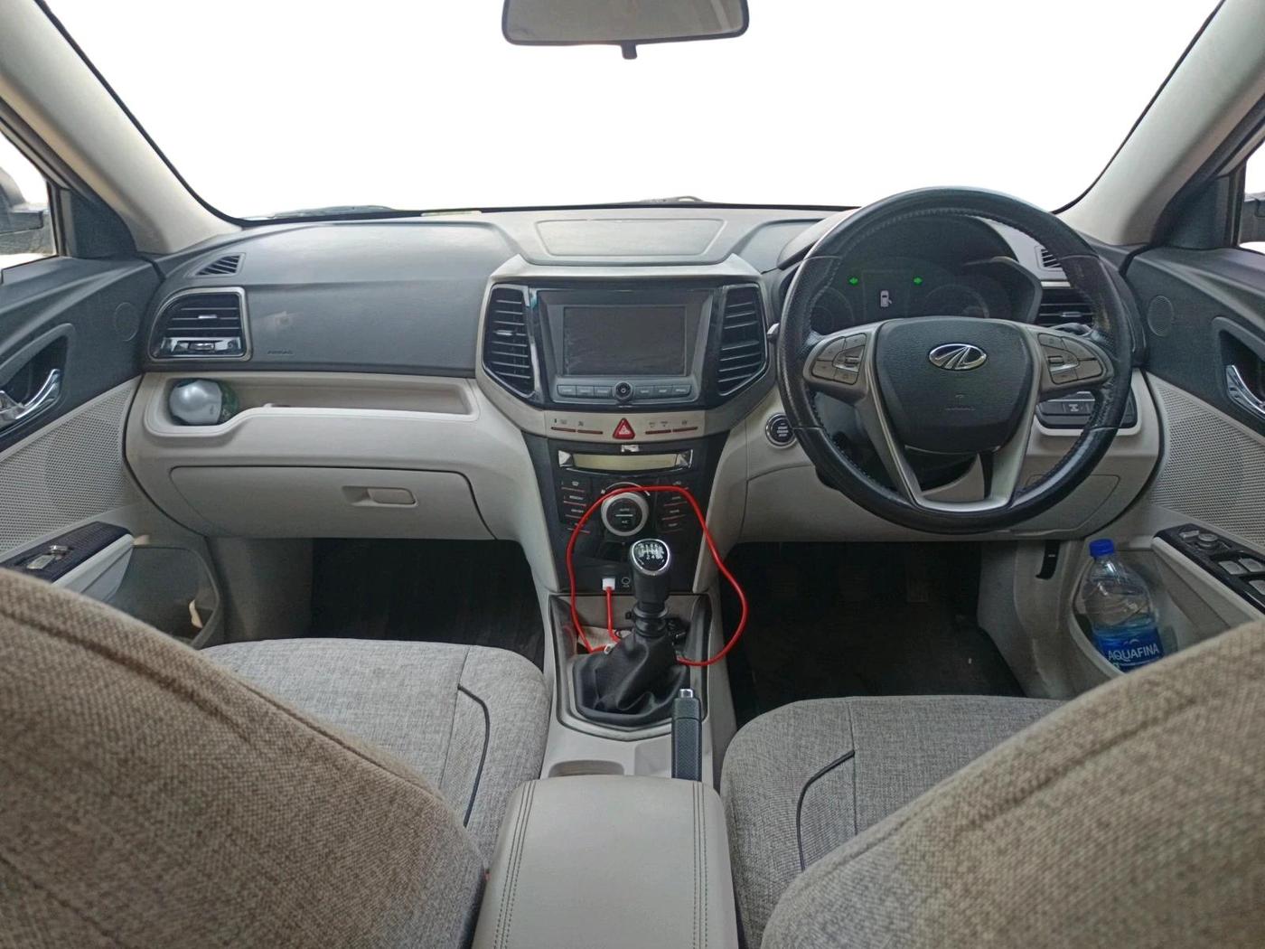 2019 Mahindra XUV300 W8 1.2 PETROL, Petrol, Manual, 1,07,253 km, interior