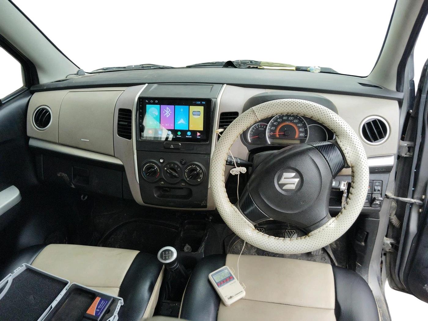 2013 Maruti Wagon R 1.0 VXI, CNG, Manual, 1,17,246 km, interior