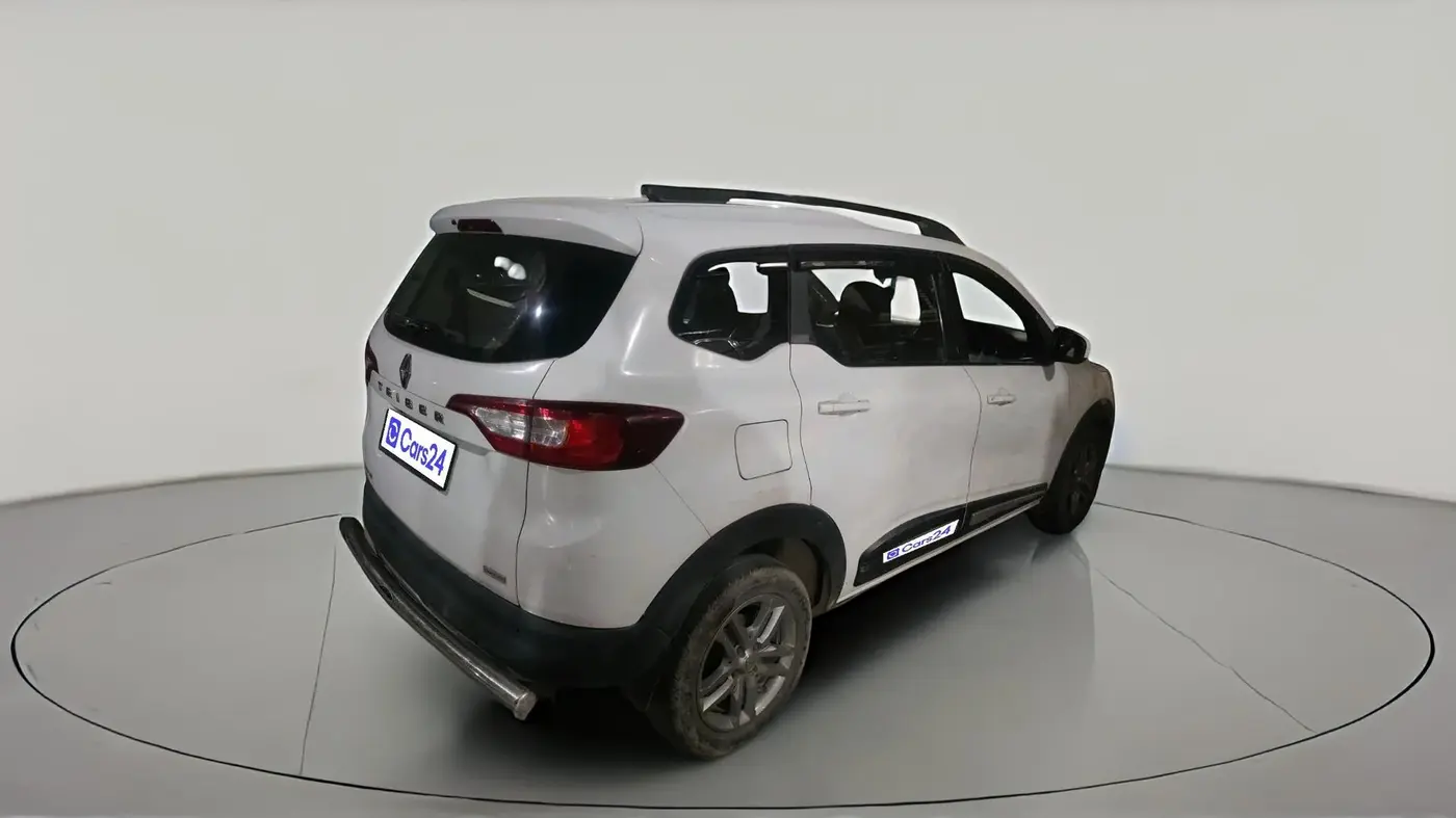 2020 Renault TRIBER RXZ, Petrol, Manual, 1,13,384 km, exterior