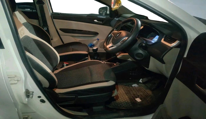 2020 Renault TRIBER RXZ, Petrol, Manual, 1,13,384 km, interior