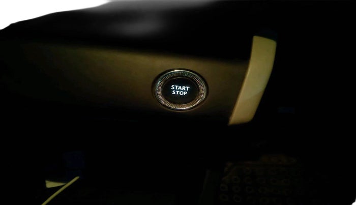 2020 Renault TRIBER RXZ, Petrol, Manual, 1,13,384 km, interior