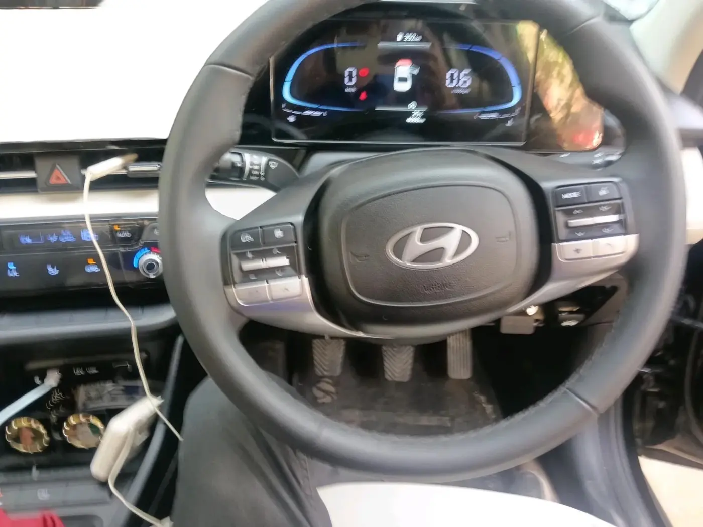 2024 Hyundai Verna SX 1.5 l MPI, Petrol, Manual, 4,088 km, interior