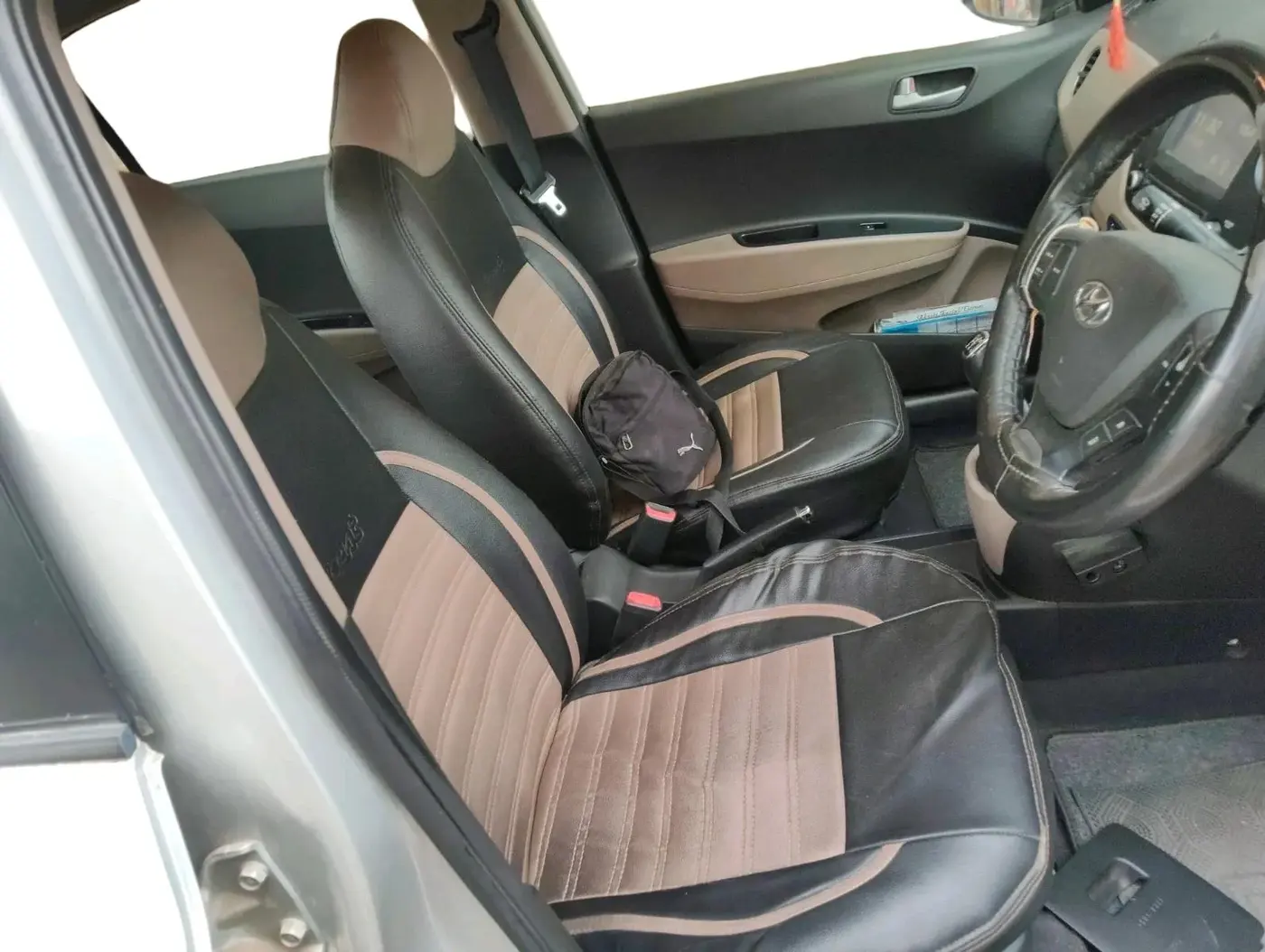 2017 Hyundai Xcent SX 1.2, Petrol, Manual, 38,065 km, interior