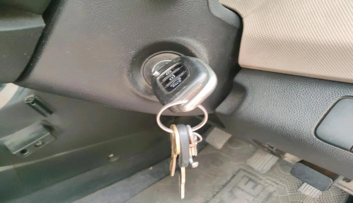 2017 Hyundai Xcent SX 1.2, Petrol, Manual, 38,065 km, interior