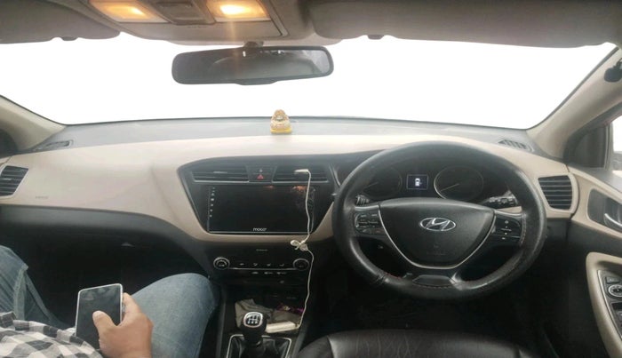 2015 Hyundai Elite i20 ASTA 1.2, Petrol, Manual, 1,31,918 km, interior