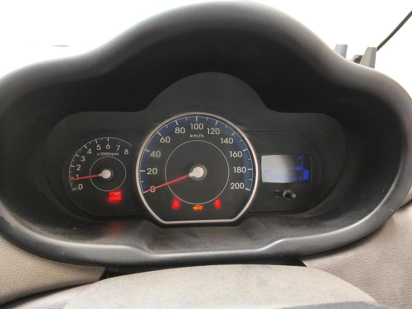 2012 Hyundai i10 SPORTZ 1.2, CNG, Manual, 73,826 km, interior