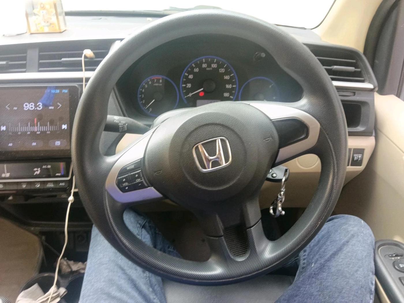 2016 Honda Amaze 1.2L I-VTEC S, CNG, Manual, 52,068 km, interior