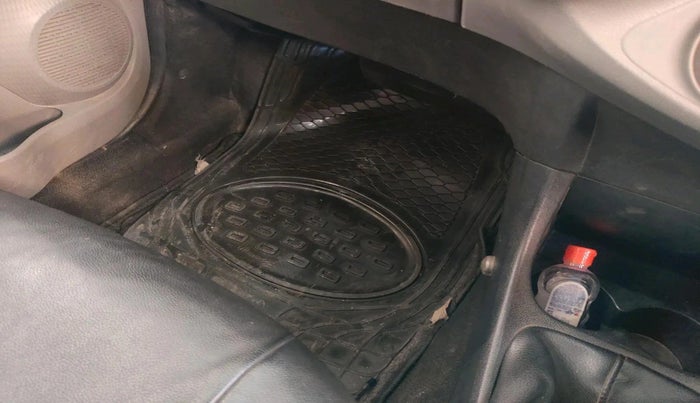 2011 Toyota Etios G, Petrol, Manual, 1,53,101 km, interior