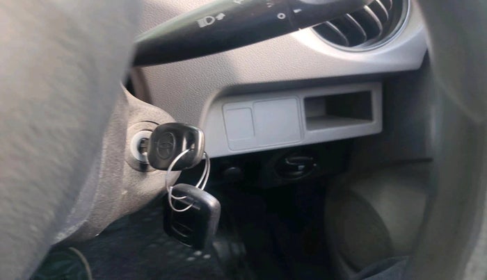 2011 Toyota Etios G, Petrol, Manual, 1,53,101 km, interior
