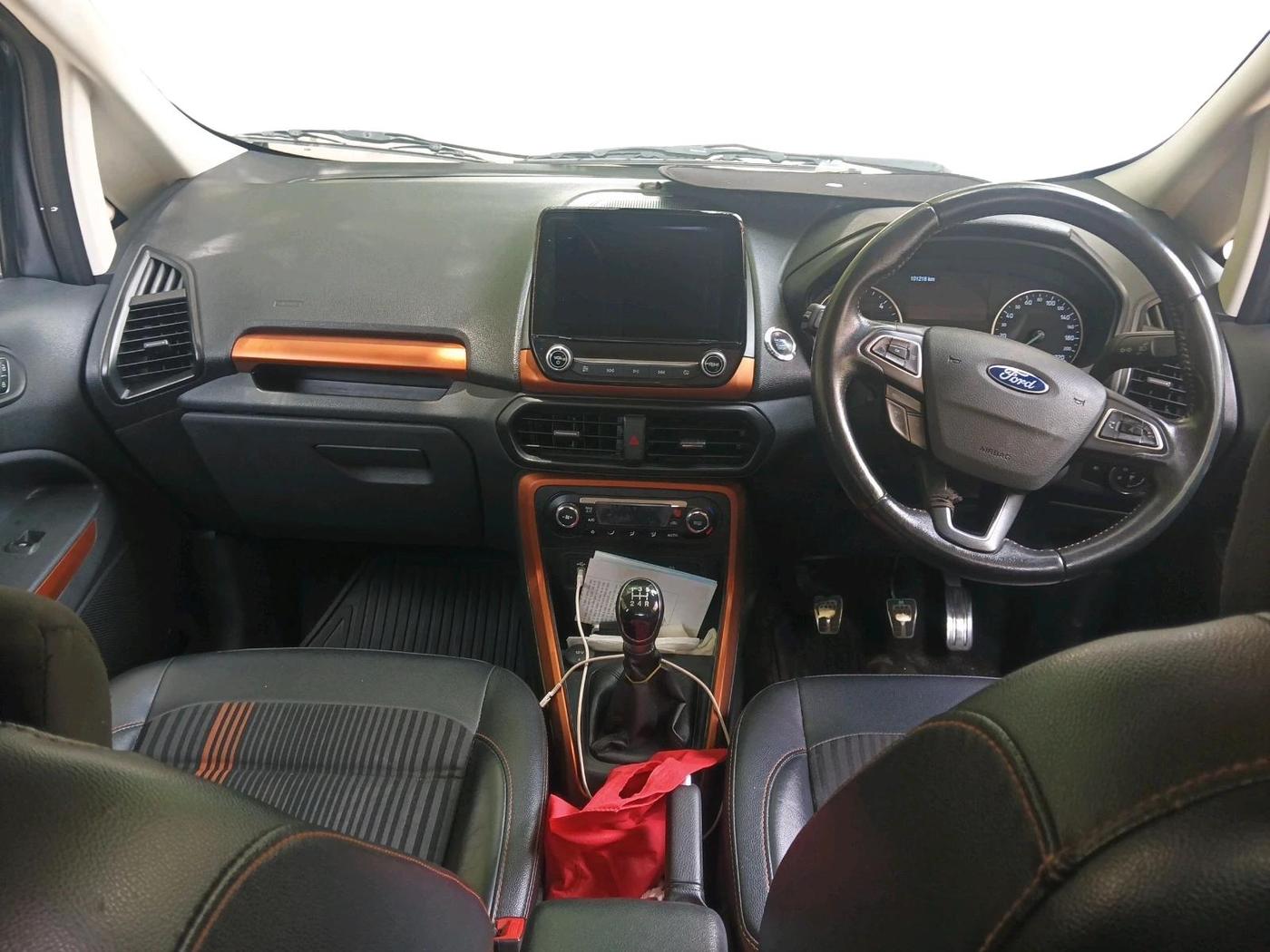 2019 Ford Ecosport TITANIUM 1.5L SPORTS(SUNROOF) DIESEL, Diesel, Manual, 1,01,218 km, interior