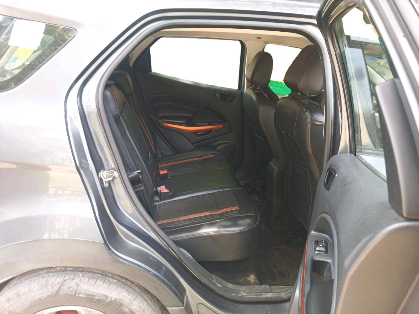 2019 Ford Ecosport TITANIUM 1.5L SPORTS(SUNROOF) DIESEL, Diesel, Manual, 1,01,218 km, interior