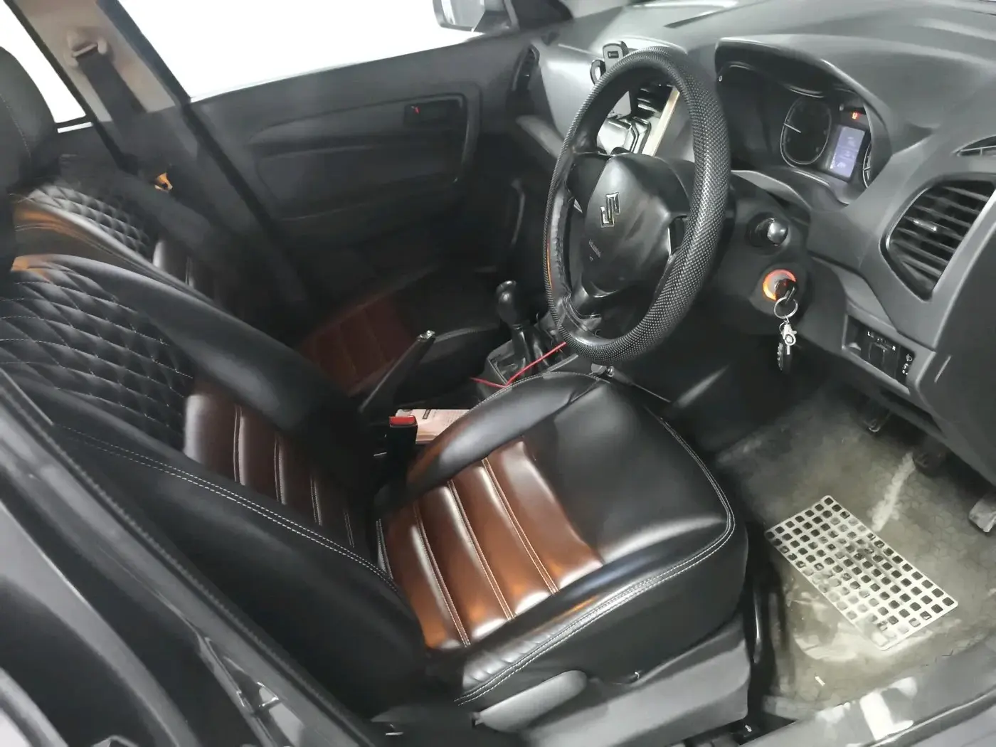 2017 Maruti Vitara Brezza LDI (O), Diesel, Manual, 1,17,021 km, interior