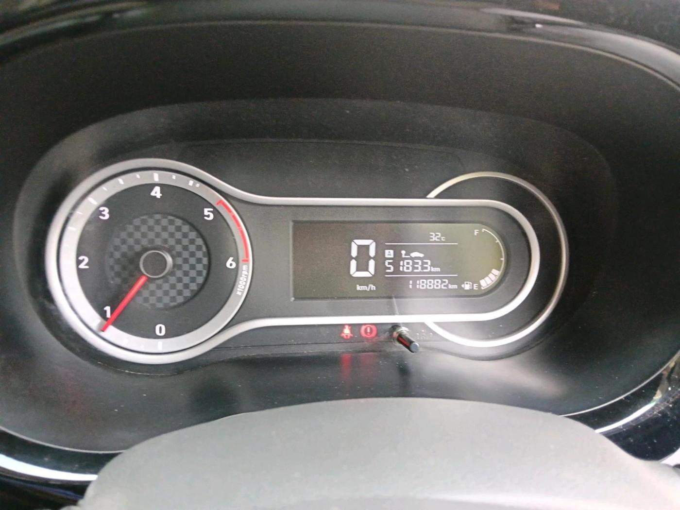 2021 Hyundai GRAND I10 NIOS SPORTZ U2 1.2 CRDI, Diesel, Manual, 1,18,882 km, interior