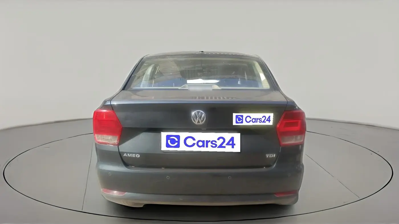 2018 Volkswagen Ameo HIGHLINE PLUS 1.5L AT 16 ALLOY, Diesel, Automatic, 1,74,864 km, exterior