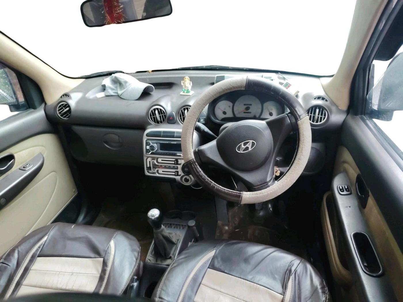 2013 Hyundai Santro Xing GL, CNG, Manual, 1,45,833 km, interior