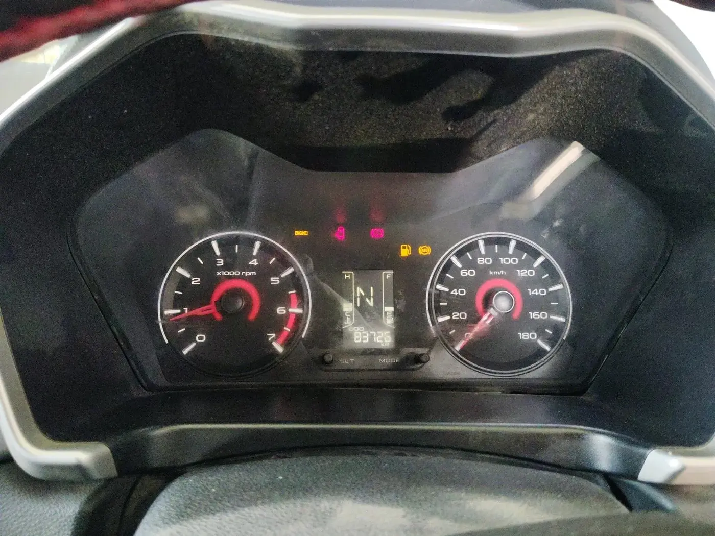 2017 Mahindra KUV 100 NXT K6+ D 6 STR, Diesel, Manual, 83,726 km, interior