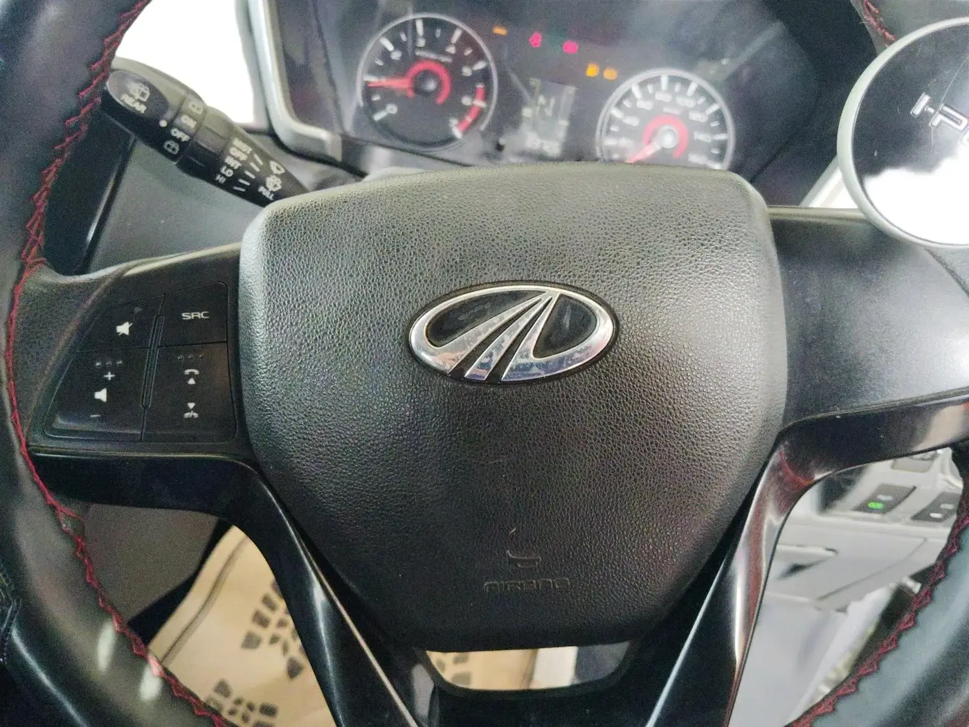 2017 Mahindra KUV 100 NXT K6+ D 6 STR, Diesel, Manual, 83,726 km, interior