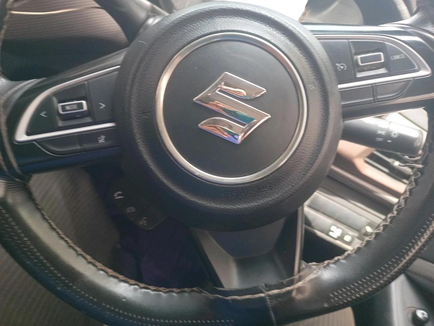 2024 Maruti BREZZA ZXI S-CNG, CNG, Manual, 69,128 km, interior