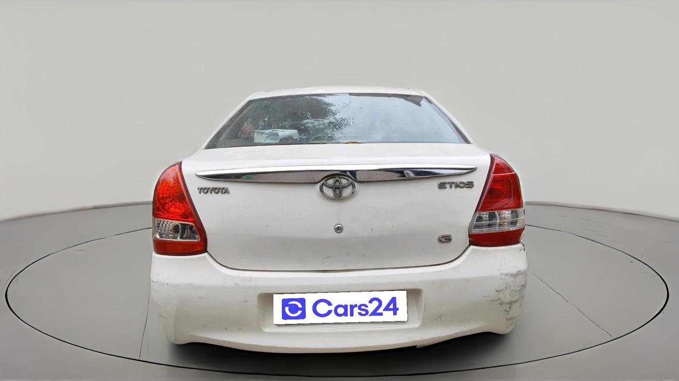 2011 Toyota Etios G, CNG, Manual, 1,05,595 km, exterior