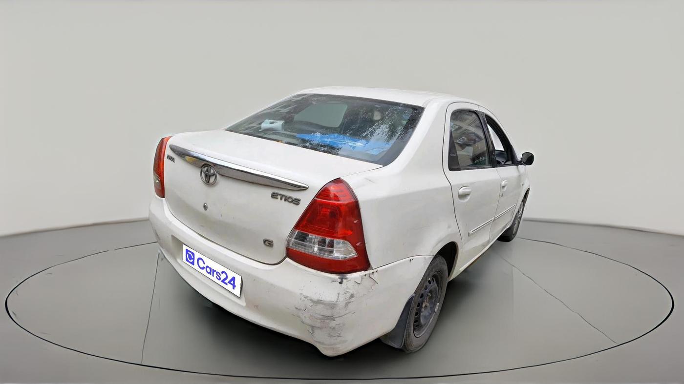 2011 Toyota Etios G, CNG, Manual, 1,05,595 km, exterior