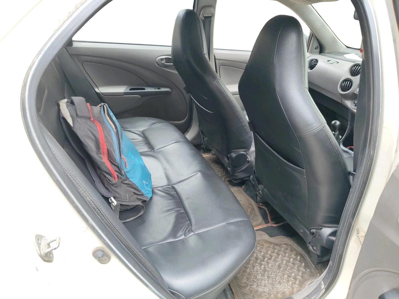 2011 Toyota Etios G, CNG, Manual, 1,05,595 km, interior