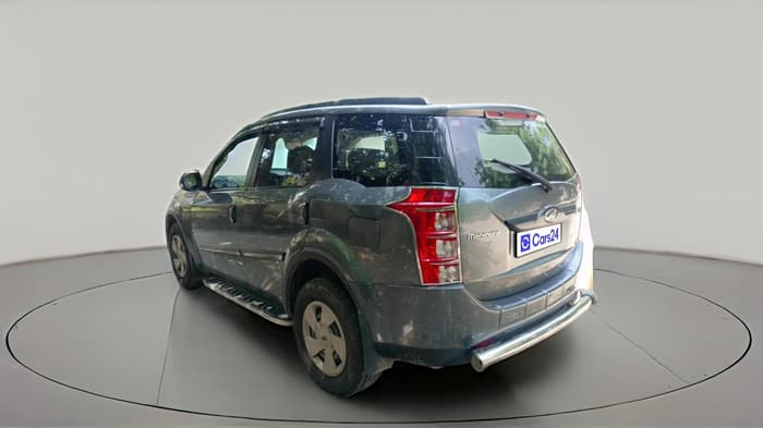 2017 Mahindra XUV500 W6 1.99, Diesel, Manual, 41,271 km, exterior
