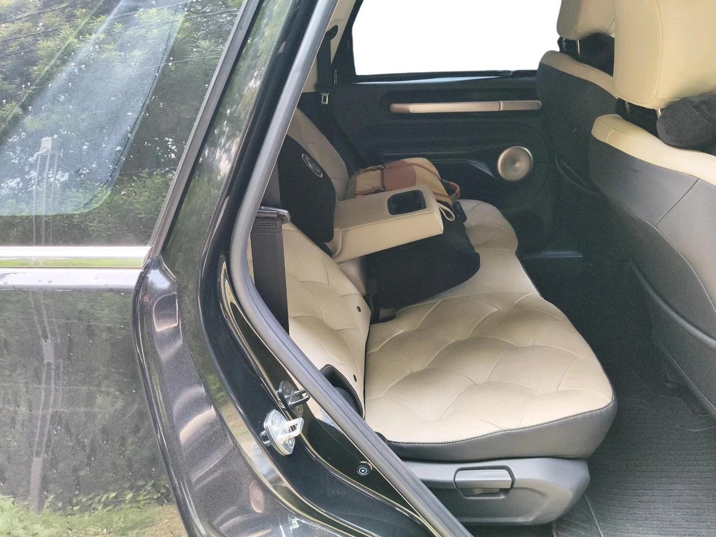 2025 MG Windsor EV Essence Pro, Electric, Automatic, 15,443 km, interior
