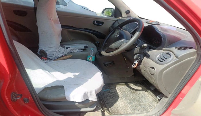 2011 Hyundai i10 MAGNA 1.2, Petrol, Manual, 1,20,585 km, interior